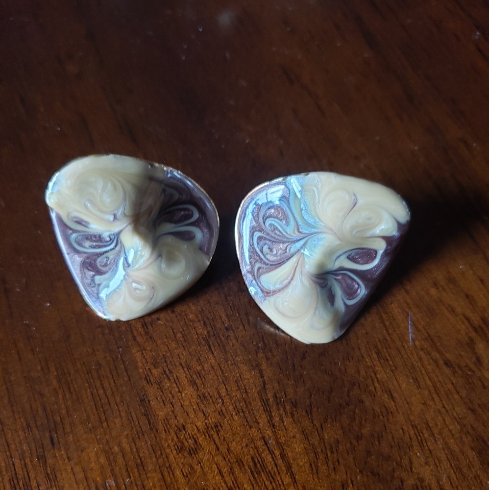 ⚜ Vintage Acrylic Swirled post Earrings